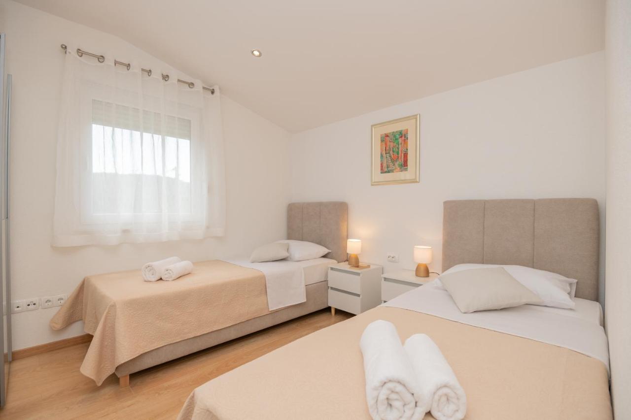 Holiday Home Terra Roca - Imotski, Natural Environment With Complete Peace And Quiet. المظهر الخارجي الصورة